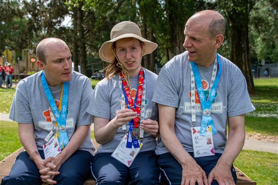 Sint Oda behaalt 14 medailles op Special Olympics - Pelt