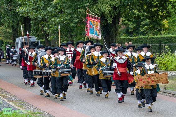 Sint-Sebastiaan valt in de prijzen in Ellikom - Peer