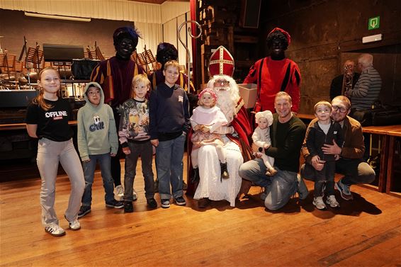 Sinterklaas bij Fanfare Onder Ons - Beringen