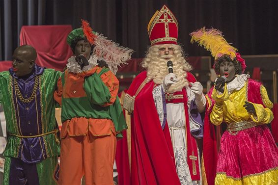 Sinterklaas kwam naar Den Tichel - Peer