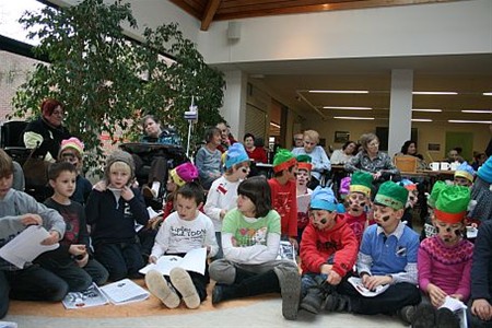 Sinterklaasliedjes voor de MS-patiënten - Hechtel-Eksel & Pelt