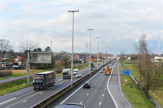 Slechts 23,8% woont en werkt in Beringen - Beringen