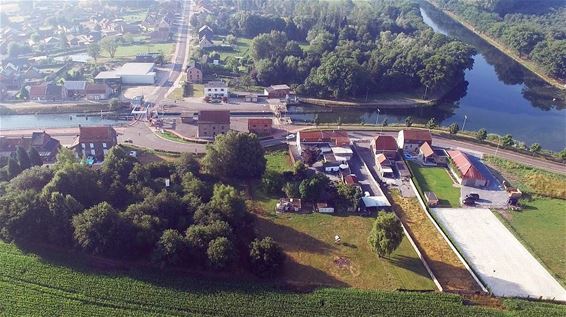 Sluis Lozen afgesloten voor verkeer - Bocholt