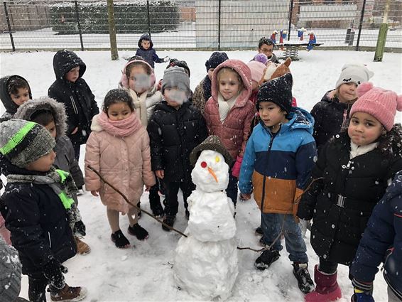 Sneeuwgeluk bij De Geluksvogel - Hamont-Achel