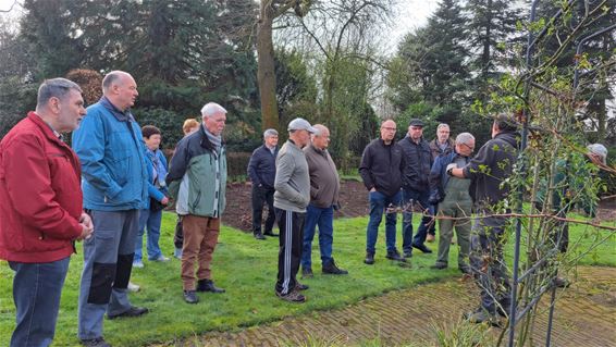 Snoeiles bij Tuinhier Achel: leerzaam én zonnig - Hamont-Achel