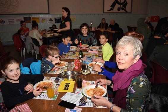 Spaghetti smullen voor Westakker - Beringen