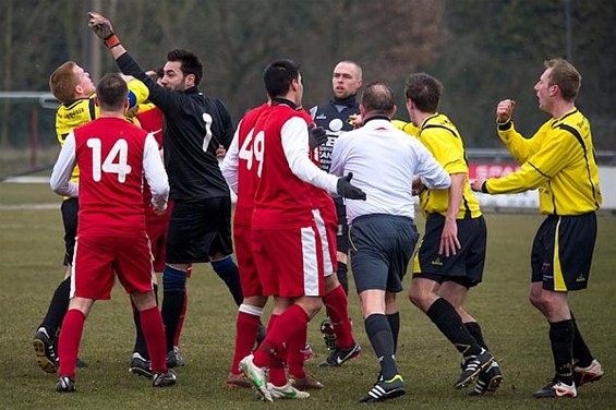 Sparta wint incidentrijke wedstrijd - Neerpelt