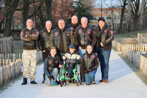 Speciale rolstoel voor Isaak - Beringen