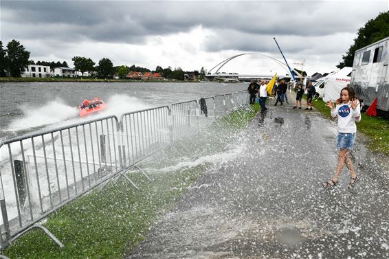 Spektakel op het water - Beringen