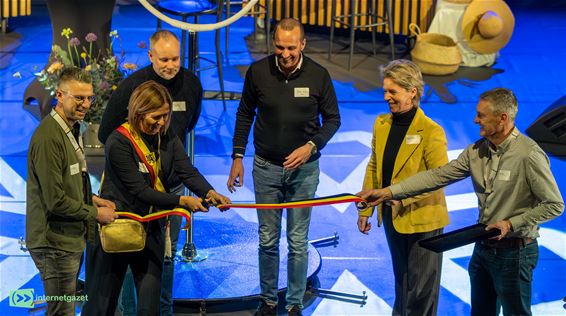 Sportcomplex De Duin officieel geopend - Oudsbergen