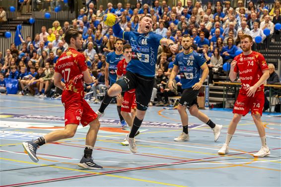 Sporting Pelt verliest (32-29) de eerste veldslag - Pelt