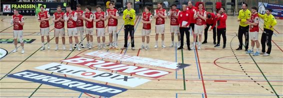 Sporting Pelt wint zonder glans met blik op topper - Pelt