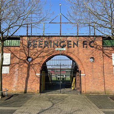 Stad Beringen herbekijkt renovatie Mijnstadion - Beringen