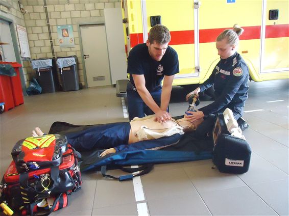 Stadsbestuur leert jongeren 'eerste hulp' aan - Lommel