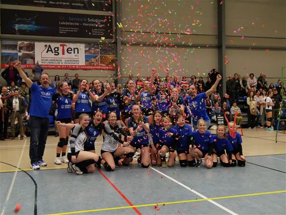 Stalvoc Dames A pakken de titel - Beringen