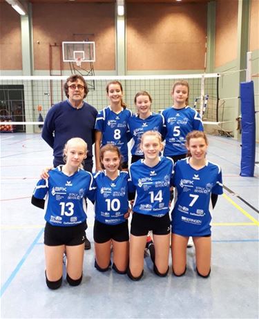 Stalvoc-meisjes U15A herfstkampioen - Beringen