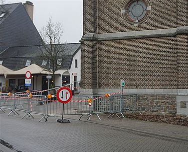 Stenen van St.-Martinuskerk losgekomen - Pelt