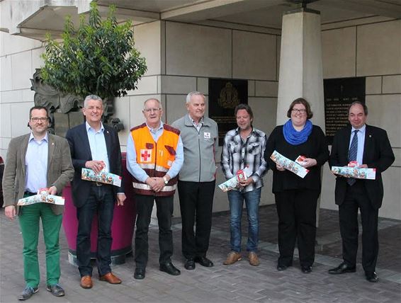 Stickeractie Rode Kruis van start - Hamont-Achel