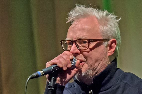 Stijn Meuris presenteert Blues Peer - Peer