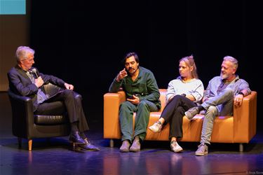 ‘Stoomboot’: pakkende voorstelling over jeugdzorg - Pelt