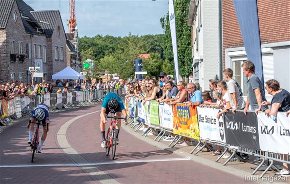 Stralende zon voor Liller Kermiskoers - Pelt