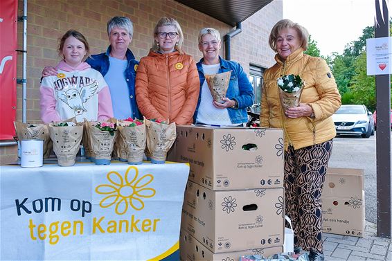 Succesvol plantjesweekend Kom op Tegen Kanker - Beringen