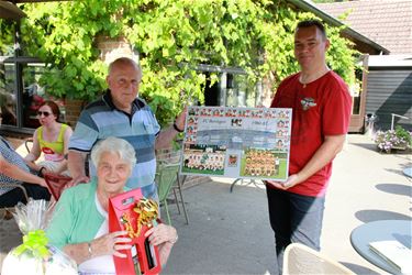 Supporters FC Beringen bezoeken Kees Rijvers - Beringen