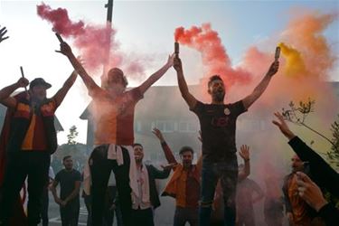 Supporters vieren titel Galatasaray - Beringen