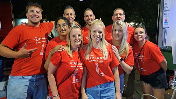 't Hent daverde tot diep in de nacht - Pelt
