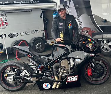 Team LuckyDice wint overtuigend in Bordeaux - Pelt