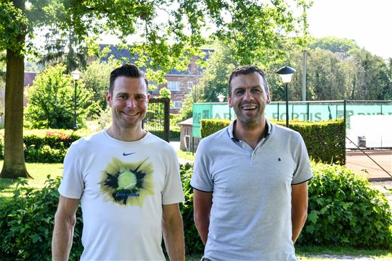 Tennis Paal wil graag padelterreinen in het park - Beringen