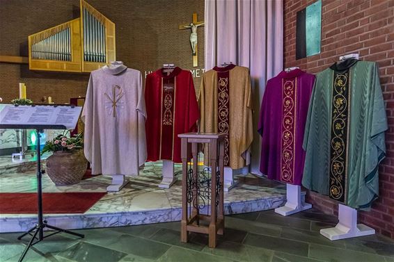 Tentoonstelling in kerk Lindel-Hoeven - Overpelt