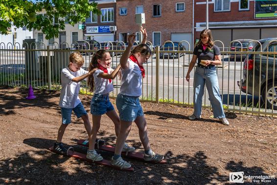 Terug in de tijd tijdens schoolfeest 't Stekske - Lommel