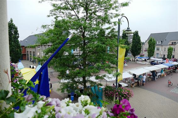 Teutenmarkt over bieren en wijnen - Pelt