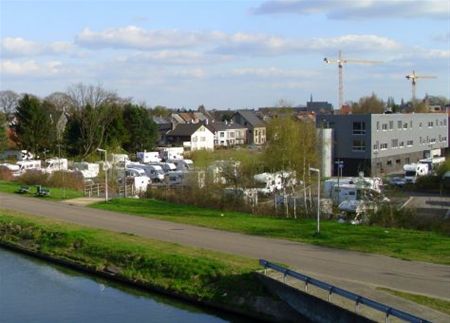 Teveel motorhomes in het weekend? - Neerpelt