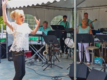 The New Oldies spelen ten dans - Beringen