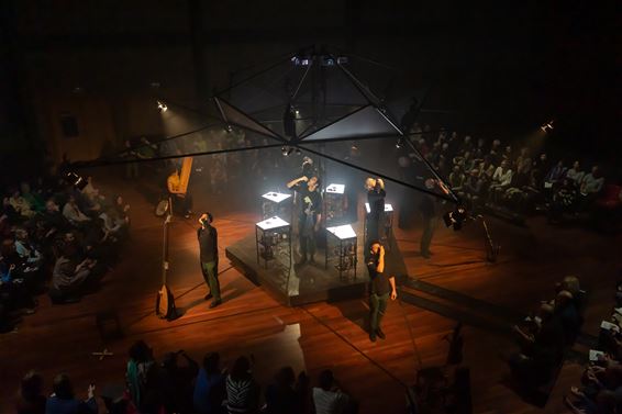 Theater Laïka en Zefiro Torna met Balsam - Pelt