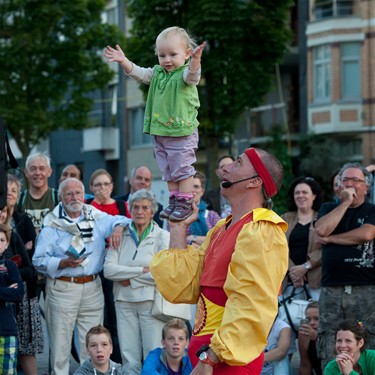 Theater op de markt: Jong geleerd... - Neerpelt