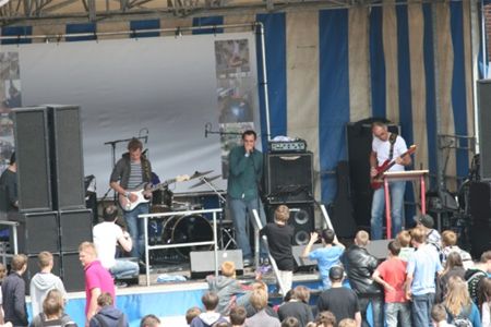 TIO on stage - Overpelt