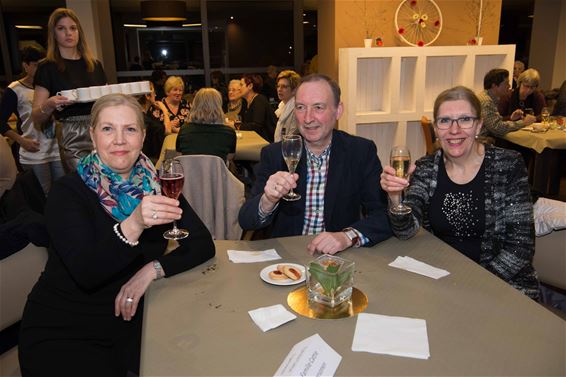 Toasten op het nieuwe jaar in Sporenpark - Beringen