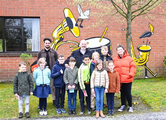 'Tour Surprise' street art in Kerkhoven - Lommel