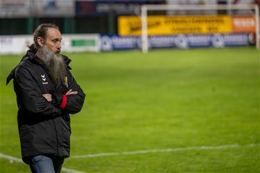Trainer Van Dessel 4 maanden geschorst - Pelt