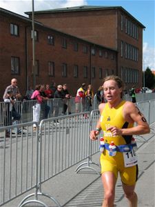 Triatleet Kathleen Smet stapt in de politiek - Beringen