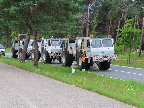 Trilwagens op zoek naar heet water in ondergrond - Lommel