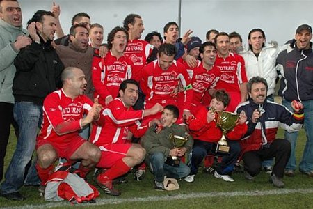 Turkse Rangers winnen Beker van Limburg - Neerpelt
