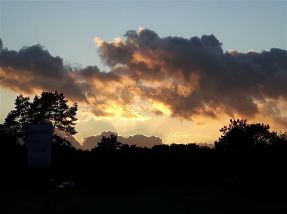 Tussen de wolken - Lommel