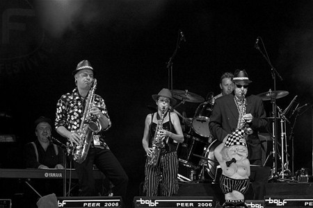 Twee keer Dr Blue Beat in de buurt - Neerpelt