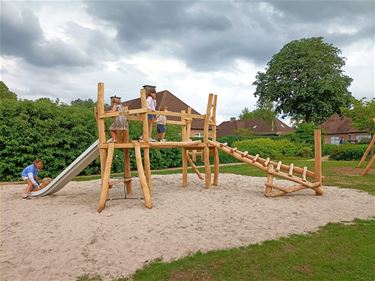 Twee nieuwe speelpleintjes - Beringen