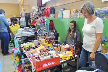 Tweedehandsbeurs Gezinsbond Koersel - Beringen