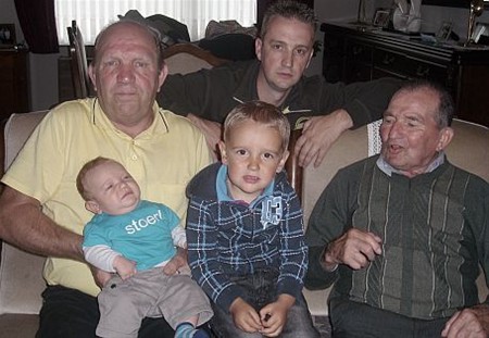 Tweemaal vier generaties, danzij Cas en Vic - Hechtel-Eksel & Pelt
